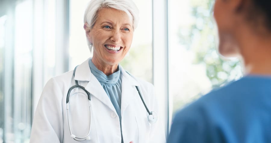 Seguro médico para residencia y visados en España